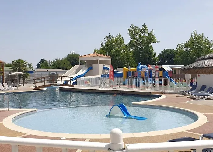 Camping Mobil 2020 3ch + Clim , Equipe 4* , Vendee